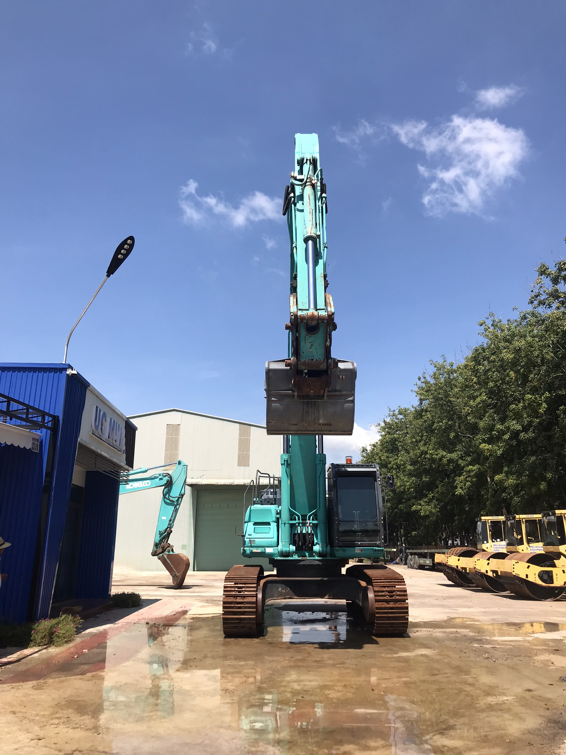 KOBELCO_SOLD